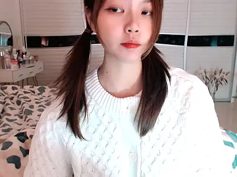 -Lucky Girl online show from December 2, 7:10 am