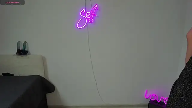 Bitch Coin online show from October 28, 11:38 am