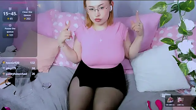 Tina Walker online show from June 4, 2:43 pm