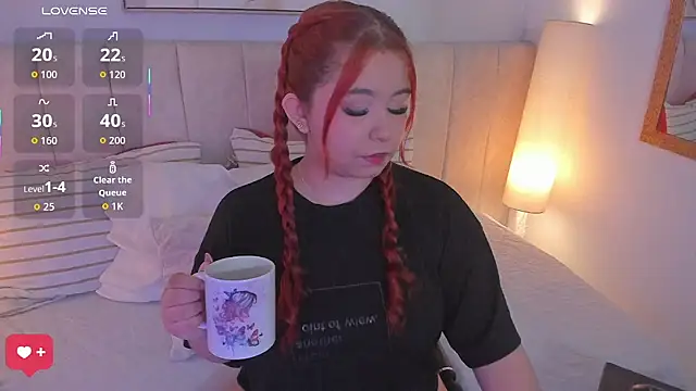 Atenea cuteee online show from February 18, 2:10 am