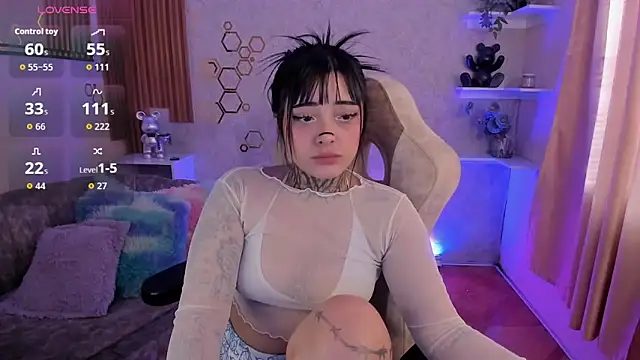 mia catt05 online show from April 14, 9:59 pm