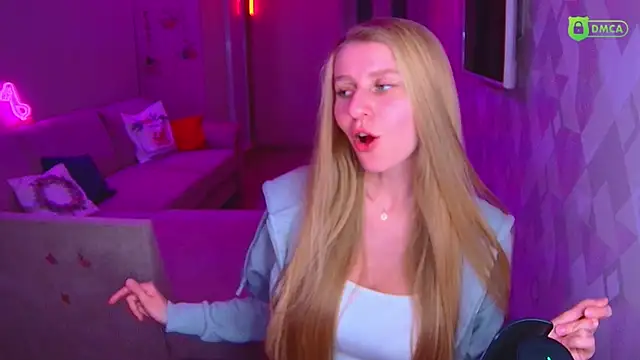 AmaliaQueen online show from December 21, 2:21 pm