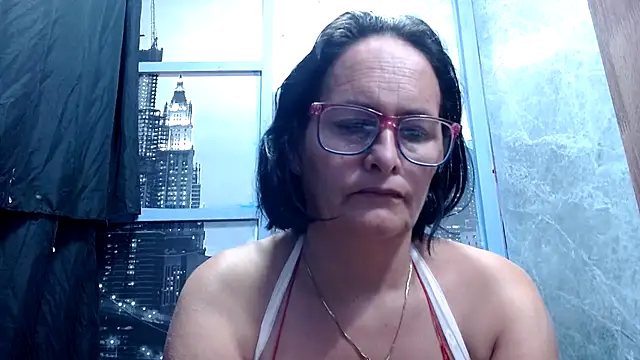 Nastylatinaxxx online show from November 13, 11:42 am