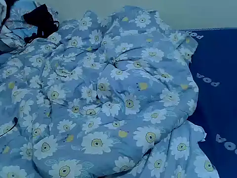 pretty leila2 online show from November 7, 8:25 pm