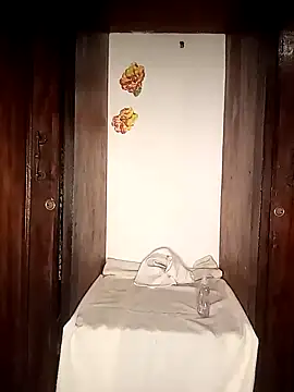 The-Peach-Flexer online show from September 18, 9:57 pm