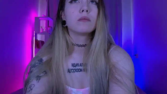 -Stacyy- online show from September 14, 5:16 am