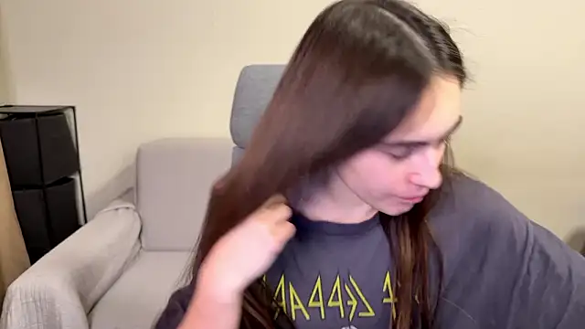 AliceKolltt online show from March 7, 11:01 pm