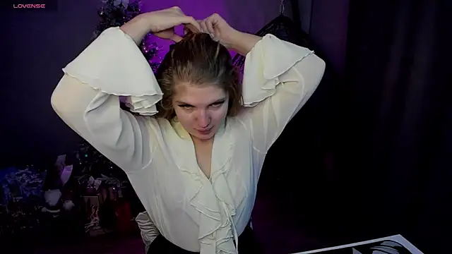 lily williamss online show from November 13, 12:09 am