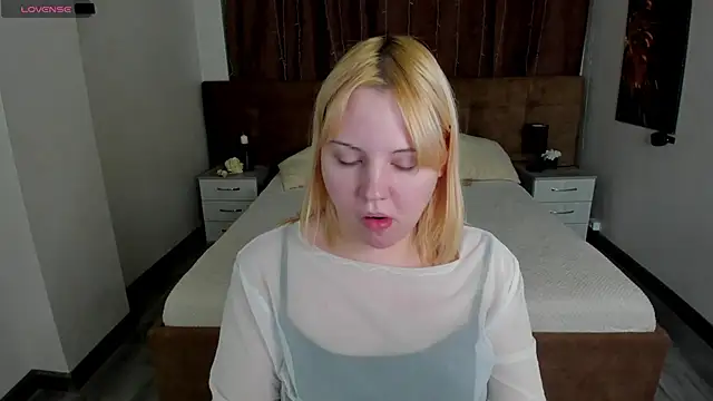 Stacy Luv online show from November 29, 9:02 am