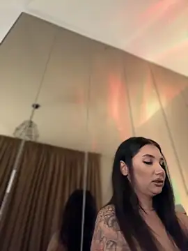 babyyboomm online show from November 6, 12:05 am