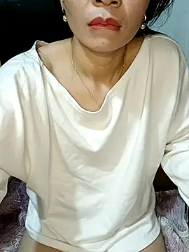 Blythe 69 online show from October 31, 12:56 am