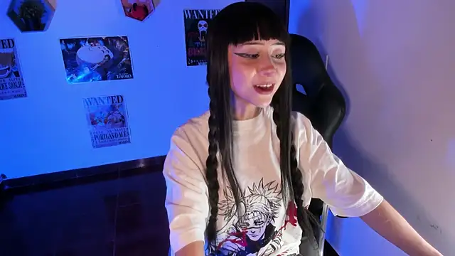 MonxxsLove online show from May 11, 4:25 am