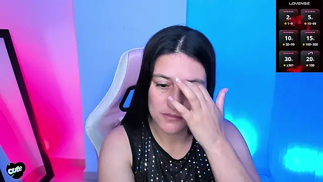 Saskyaa online show from April 15, 3:01 pm