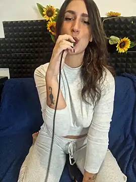 Stefania PT online show from November 6, 8:31 am