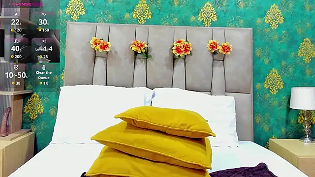 SuzanSmithh online show from February 21, 11:55 am