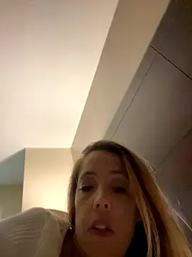 Blueeyesoulsnatcher online show from November 8, 10:31 am