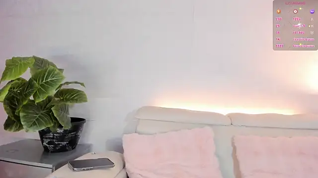 paulinasaeEnz online show from April 10, 1:28 pm