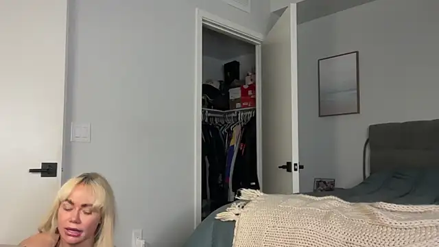 ElenaErickson online show from February 2, 1:48 am