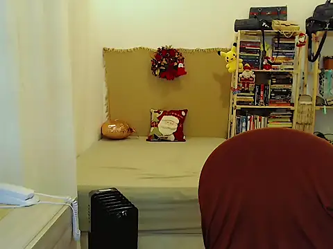 Sophie Fantasys online show from December 2, 1:18 am