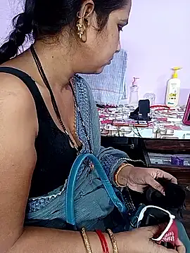 reemacouple007 online show from April 13, 5:14 pm