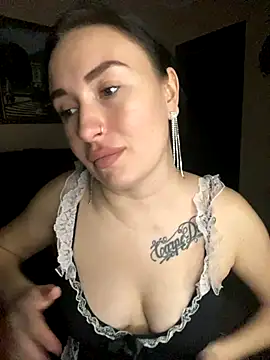 Roxana Bell online show from November 29, 8:46 pm