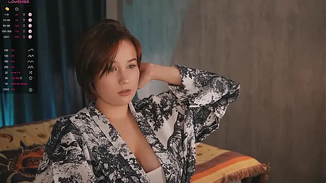 LissaLarsson  online show from September 26, 1:09 pm