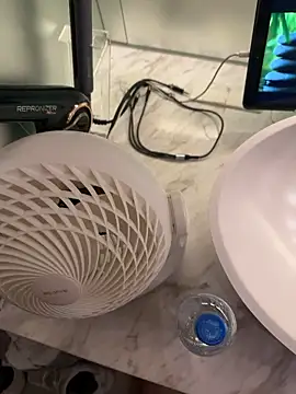 Tkcqcc online show from November 3, 11:36 am