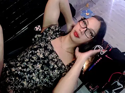 whiteladyboy online show from January 11, 3:06 pm