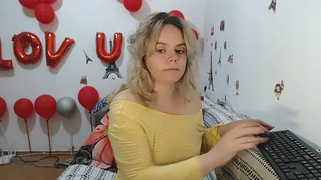 hotmilf4uxxx online show from April 6, 10:27 am