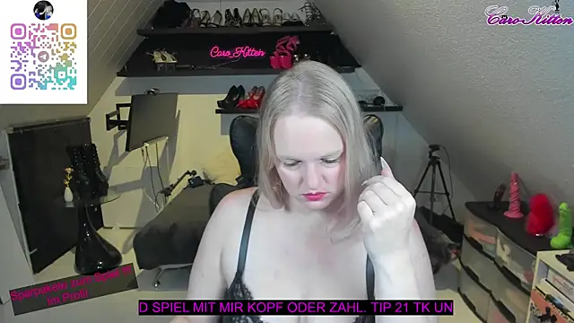 caro kitten online show from October 25, 10:12 am