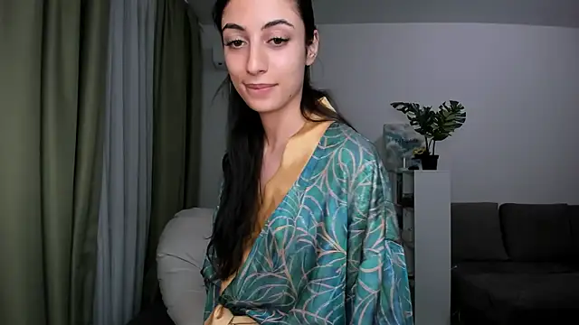 Melanie Angel online show from May 7, 11:30 pm