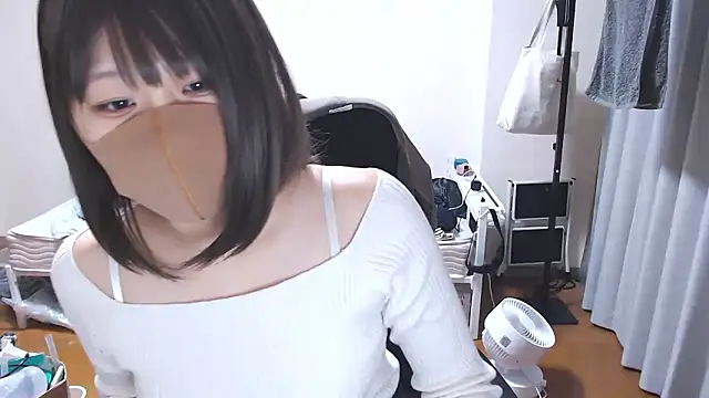 Snapshot of izumi__123 chatting on October 22, 5:51 pm izumi 123 online show from October 22, 5:51 pm