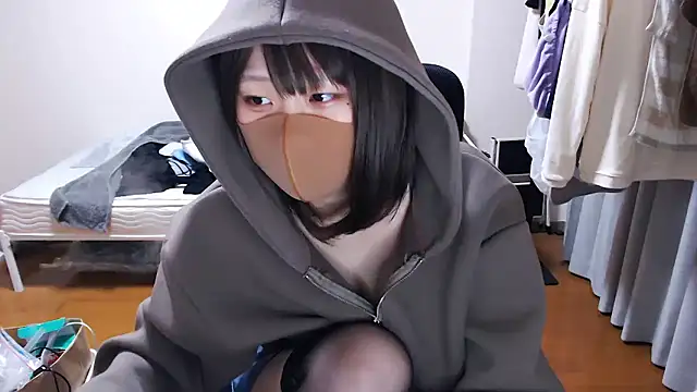 izumi  123 online show from November 23, 9:55 am