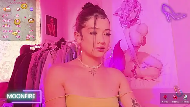 Snapshot of moonfiredancer chatting on October 20, 1:58 pm moonfiredancer online show from October 20, 1:58 pm