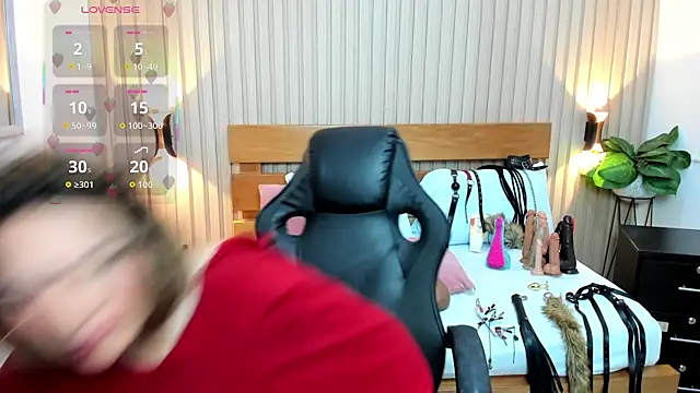 luciana ballesteros  online show from January 19, 12:01 pm