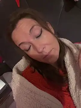 Lwhite1 online show from October 29, 12:48 am