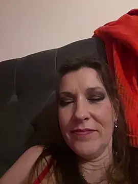 Lwhite1 online show from April 5, 12:09 am