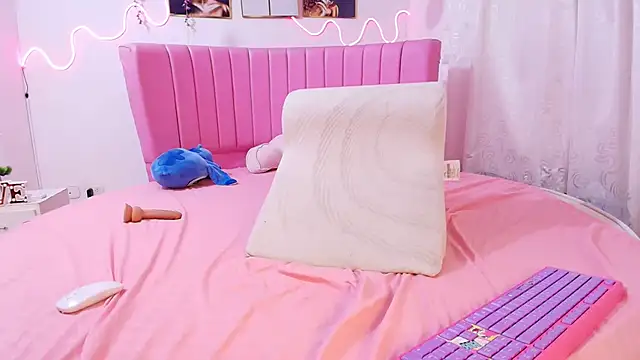 Azul horney online show from October 15, 11:18 pm