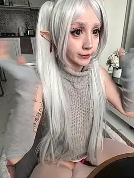 yourcutewaifu online show from February 8, 6:06 am