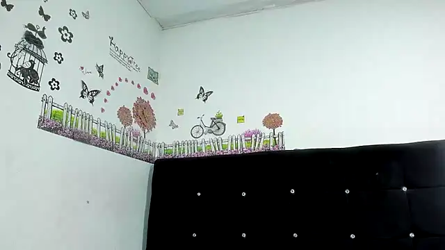 Snapshot of LariissaWilson chatting on September 24, 4:55 am LariissaWilson online show from September 24, 4:55 am