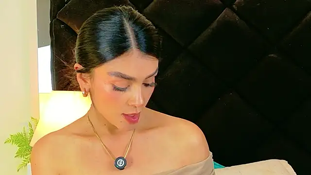 Holly Brensonexx  online show from November 12, 5:55 pm