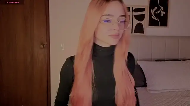 Roxxy mora online show from February 2, 10:31 pm