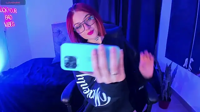 VictoriaRosse  online show from November 5, 4:18 am