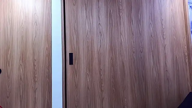 Molly ADY online show from November 12, 4:32 am