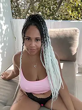 HaileyDiana online show from September 22, 8:02 am