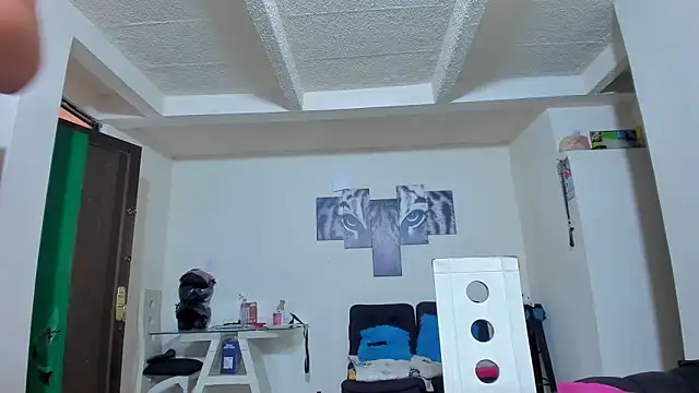 kerlysmith 24 online show from March 9, 3:48 pm