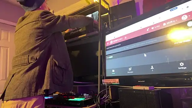 trash4cash online show from February 24, 3:16 am