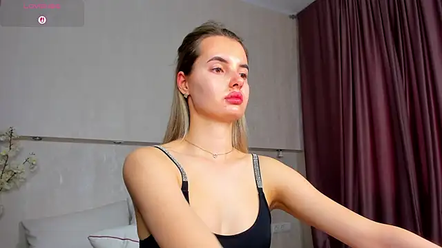 Erika Carpenter online show from May 16, 1:52 am