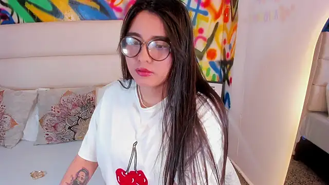 Liana Bernocchi online show from November 12, 9:13 pm