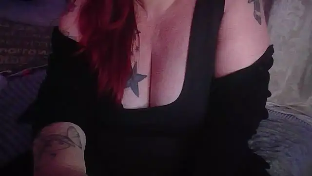 LynnLa online show from November 11, 7:44 pm